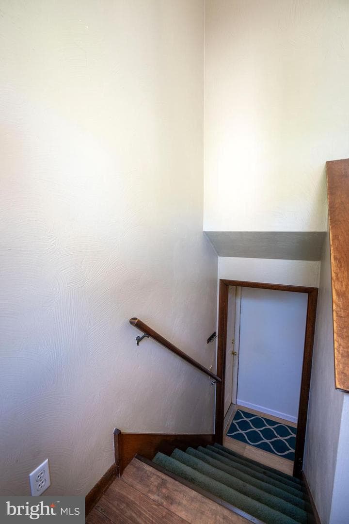 1202 Pine Circle photo 39