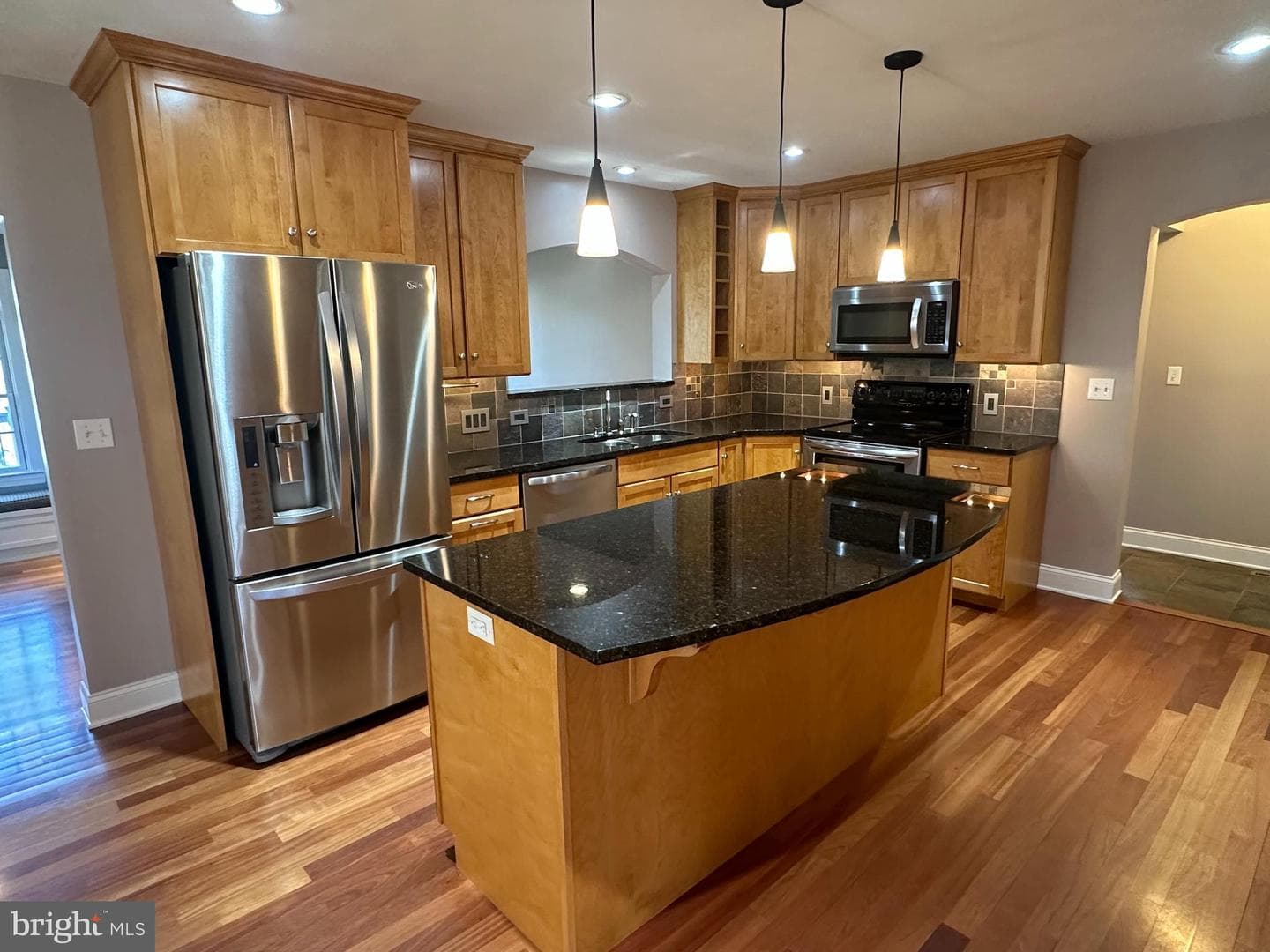1007 Amelia Ave. photo 10