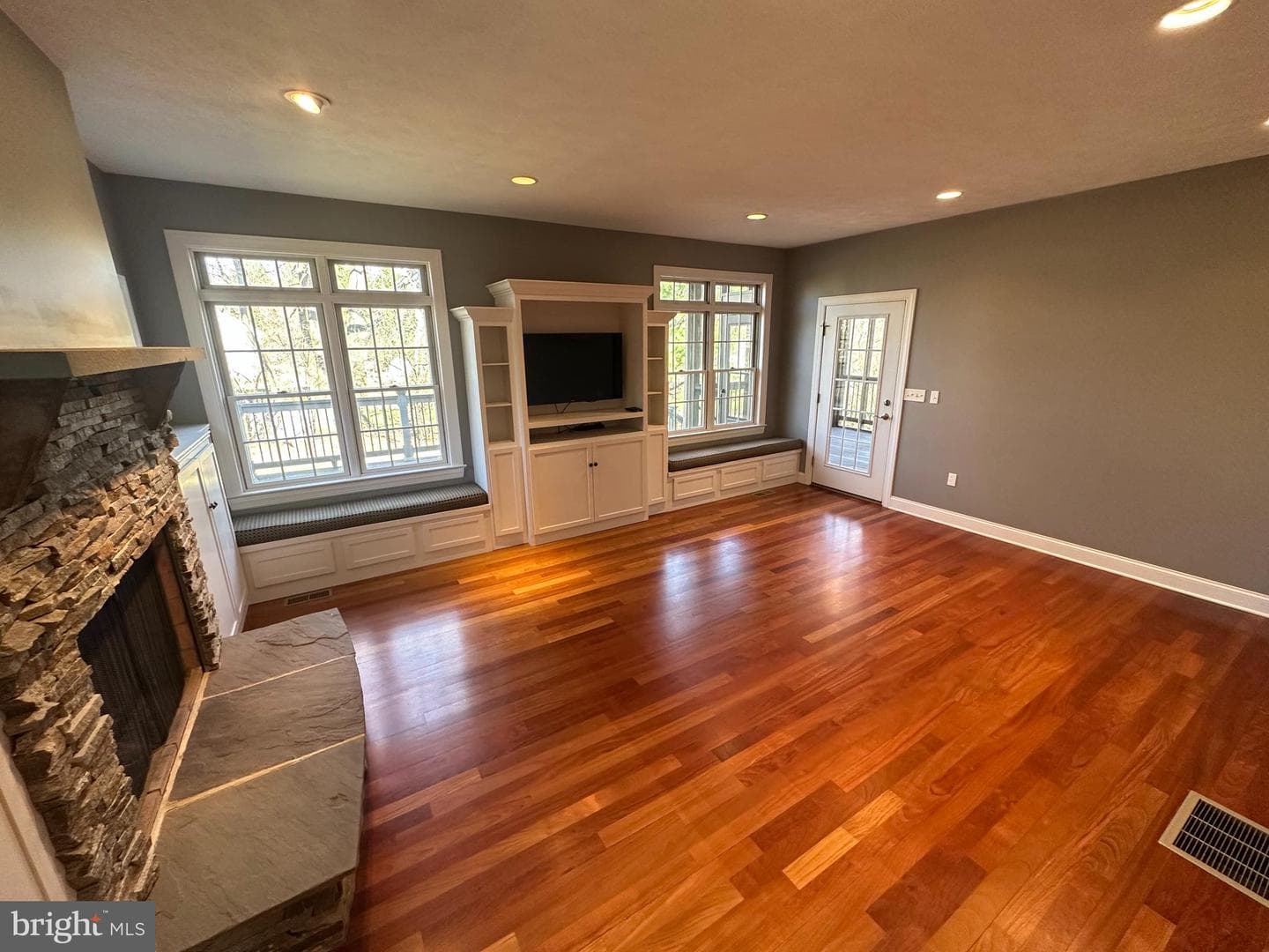 1007 Amelia Ave. photo 22