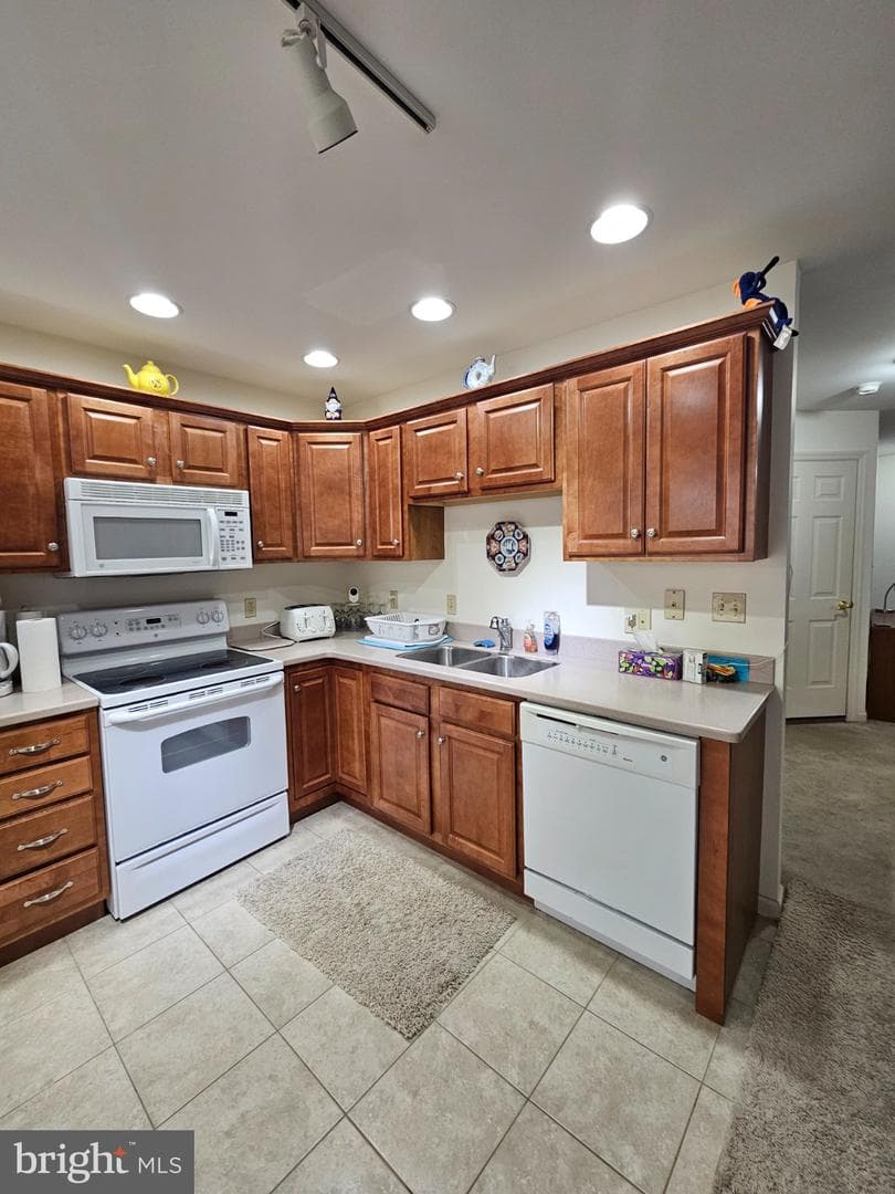 106 Lincoln Avenue photo 11