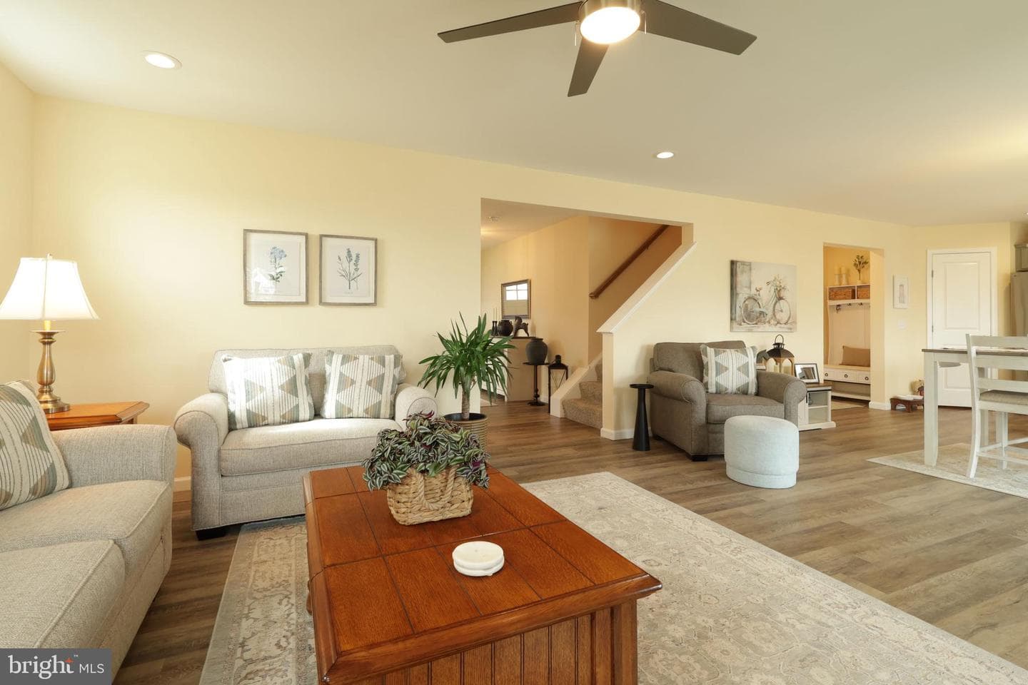 155 Isabella Circle photo 13