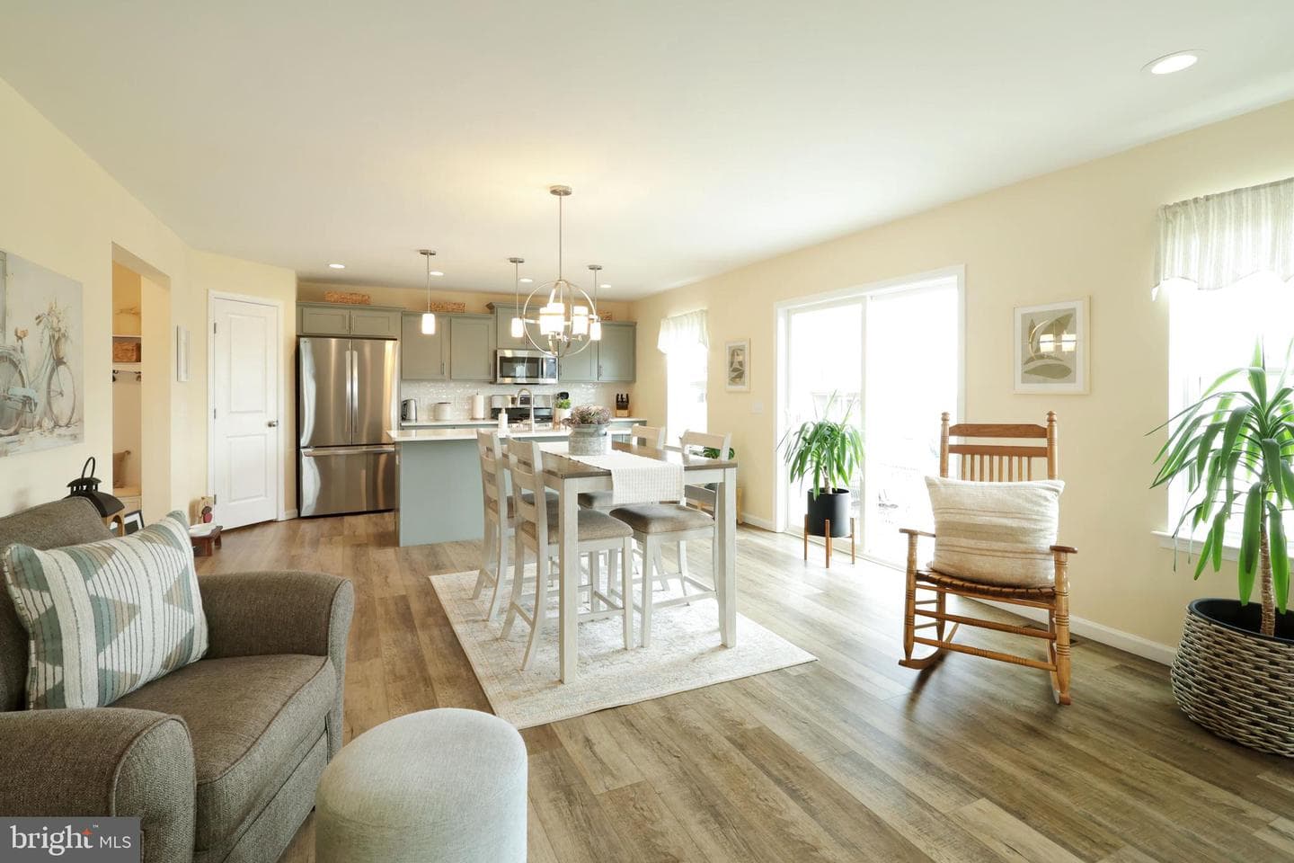 155 Isabella Circle photo 15