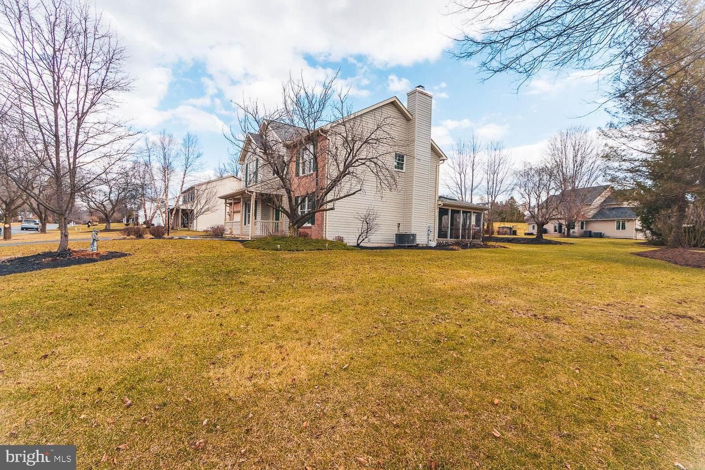 1460 Yardal Road photo 4