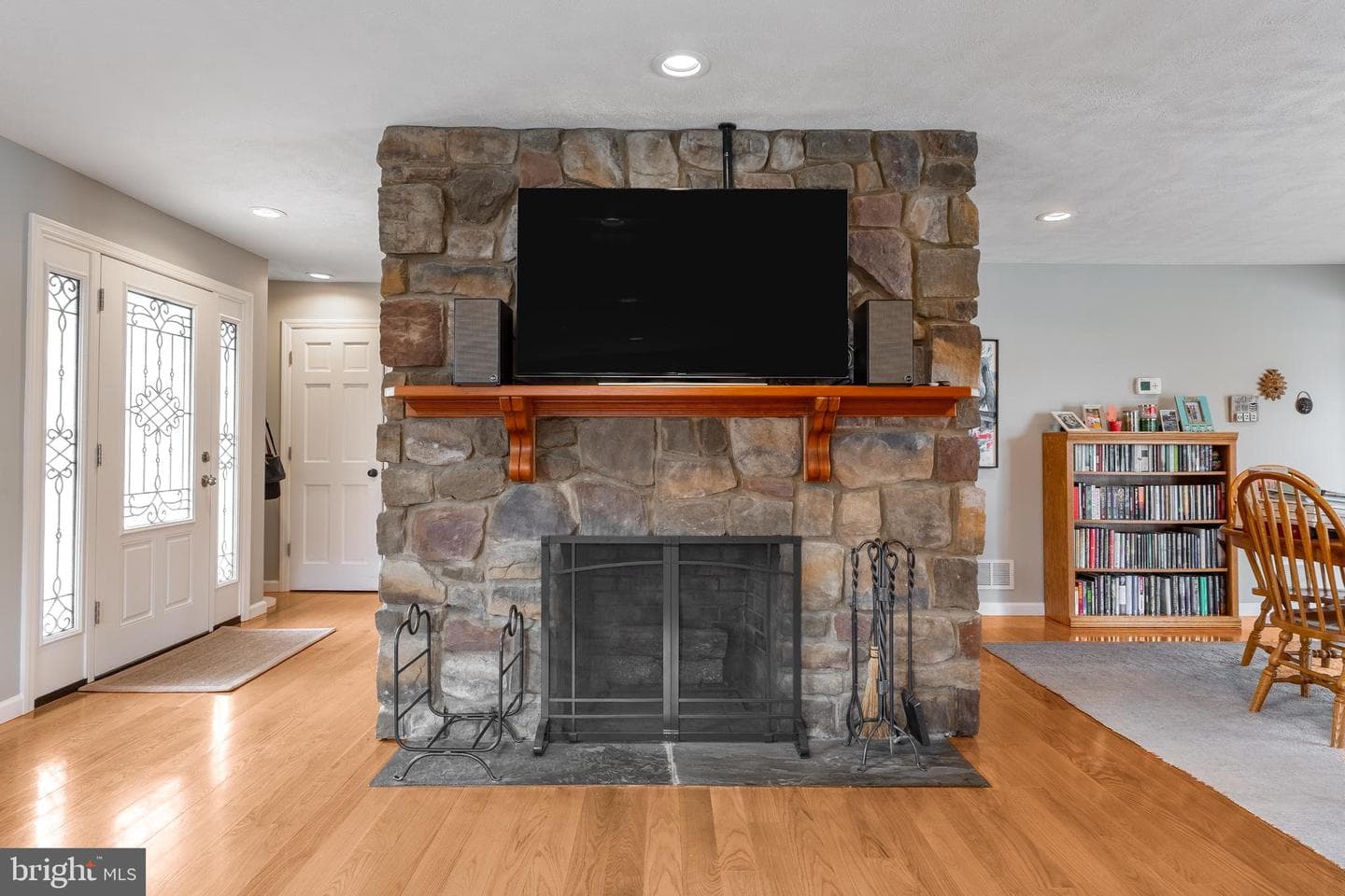 805 E High Street photo 11