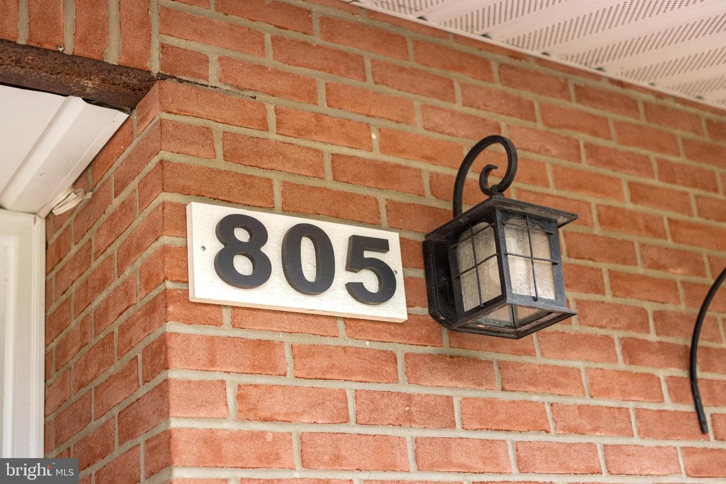 805 E High Street photo 2