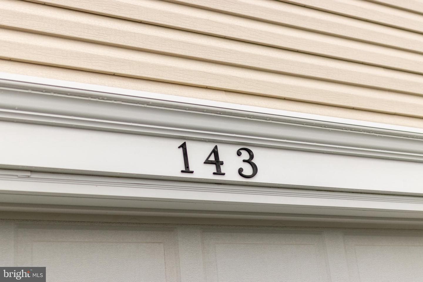 143 Shady Hollow Drive photo 2