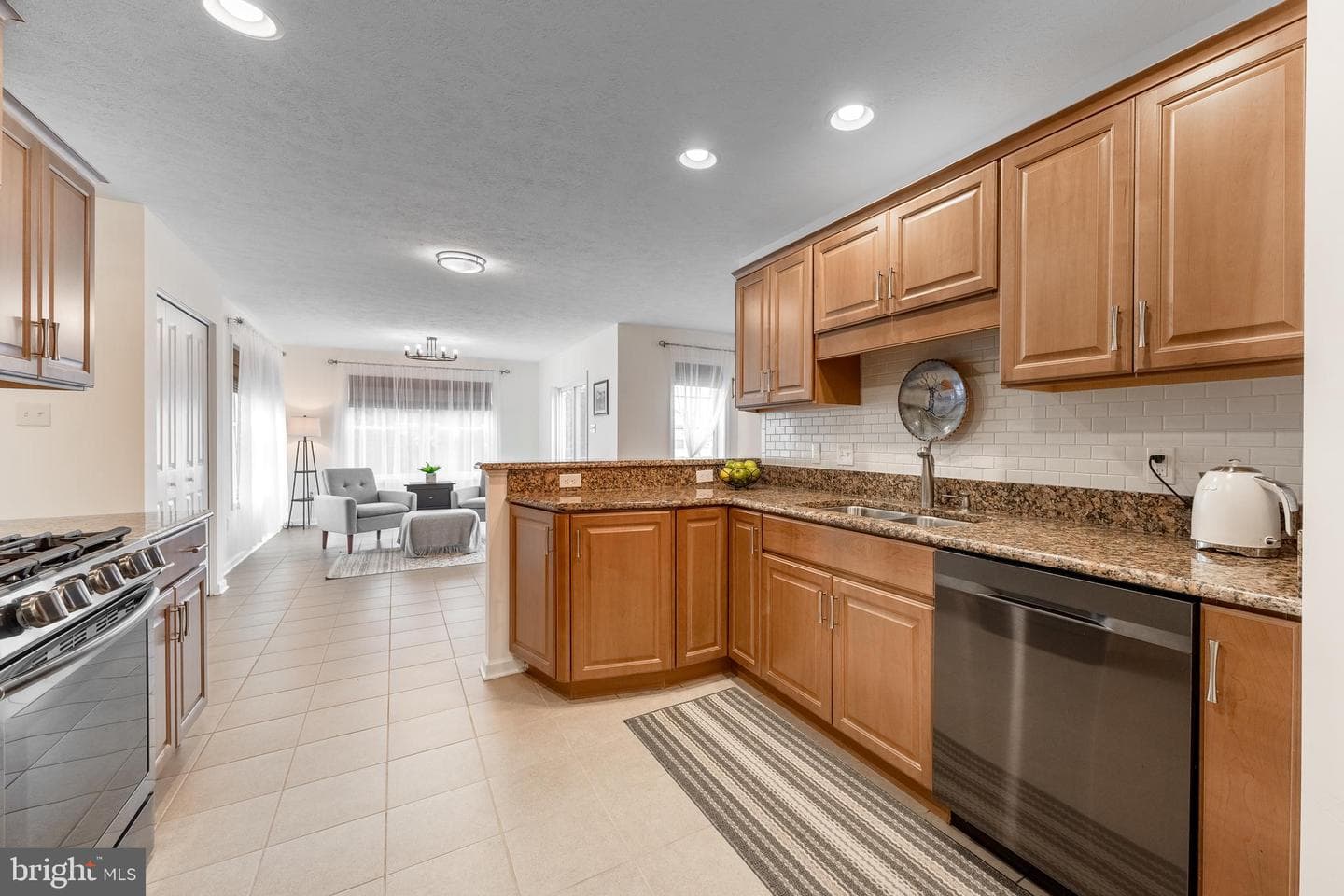 143 Shady Hollow Drive photo 9