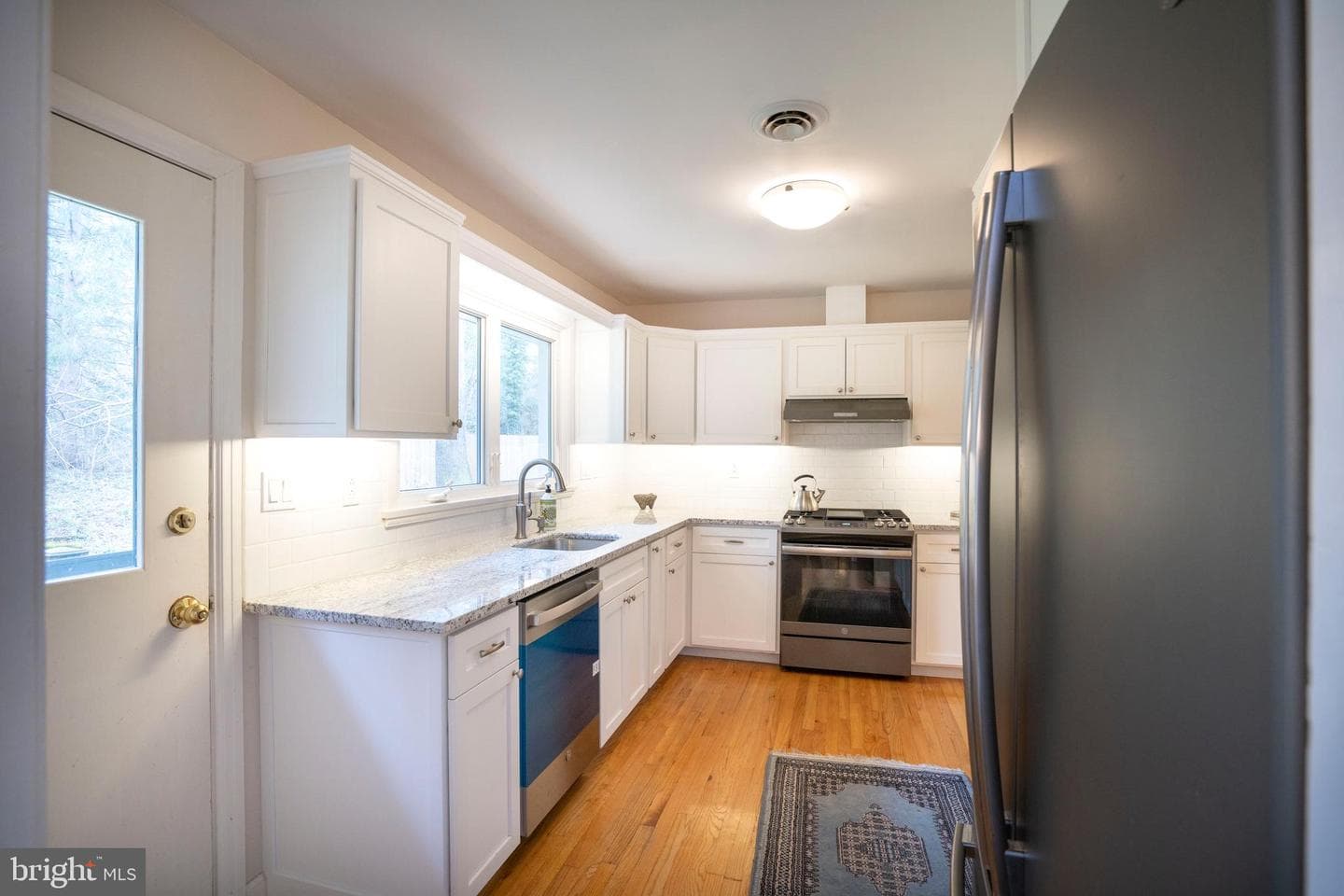 418 Martin Terrace photo 25