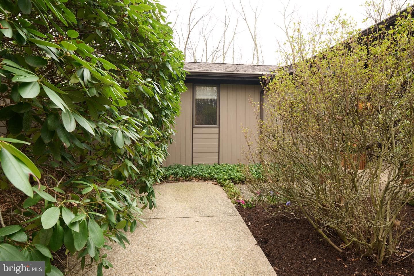 576 E Shadow Lane photo 87