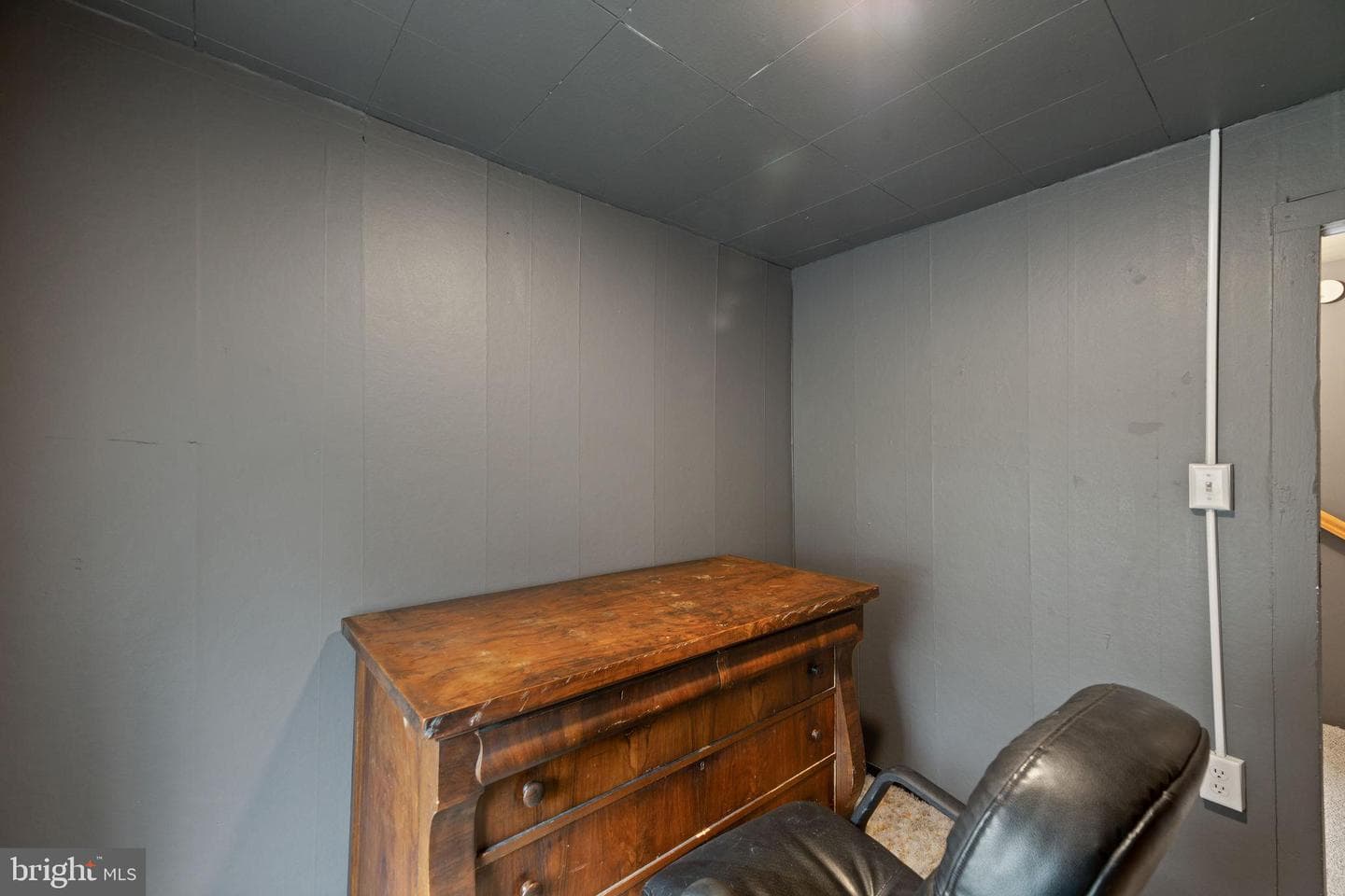 165 Richard Street photo 33