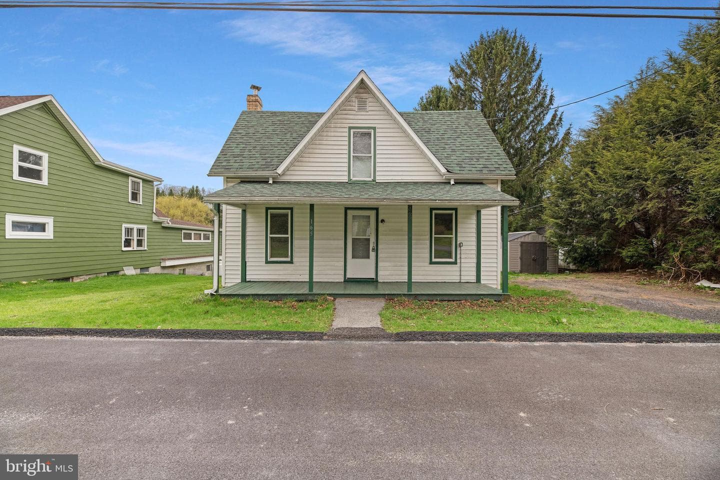 165 Richard Street photo 5