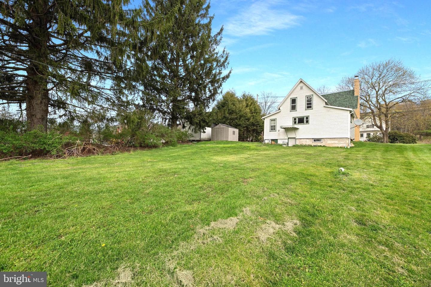 165 Richard Street photo 8
