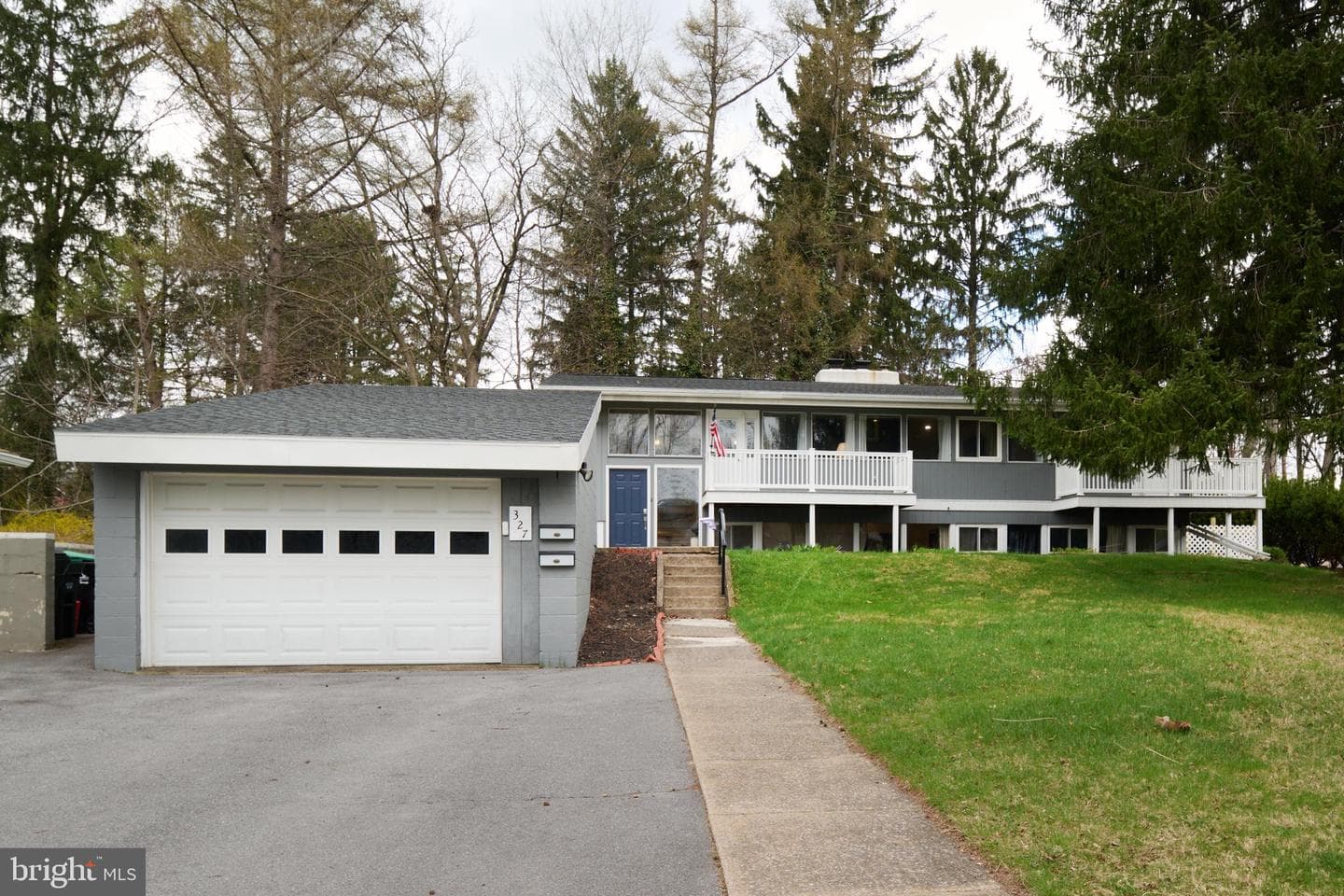 327 Fry Drive, State College