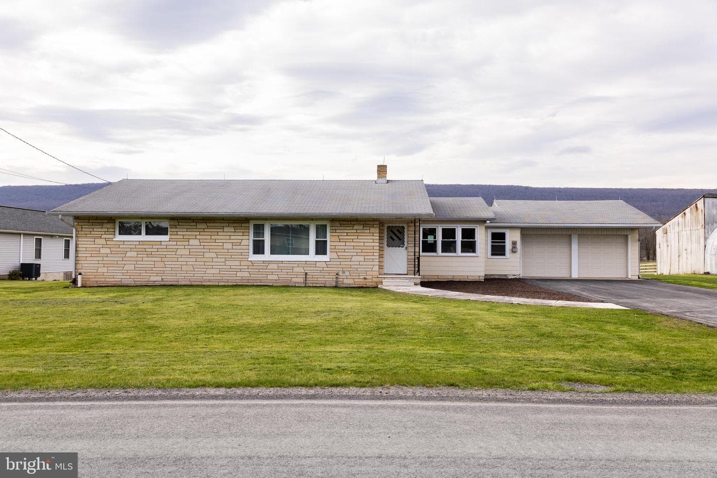 167 Manor Road