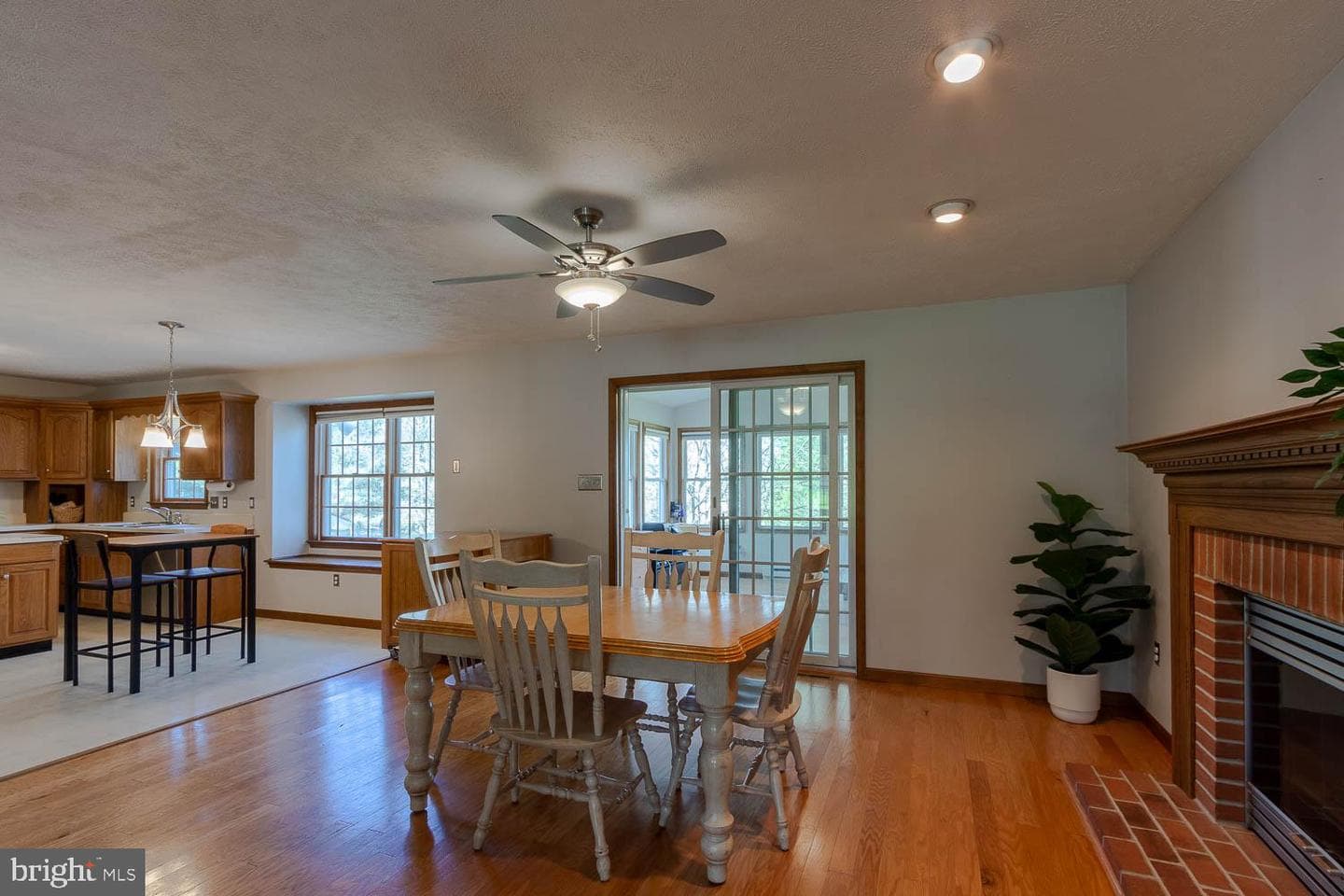 1743 James Avenue photo 13