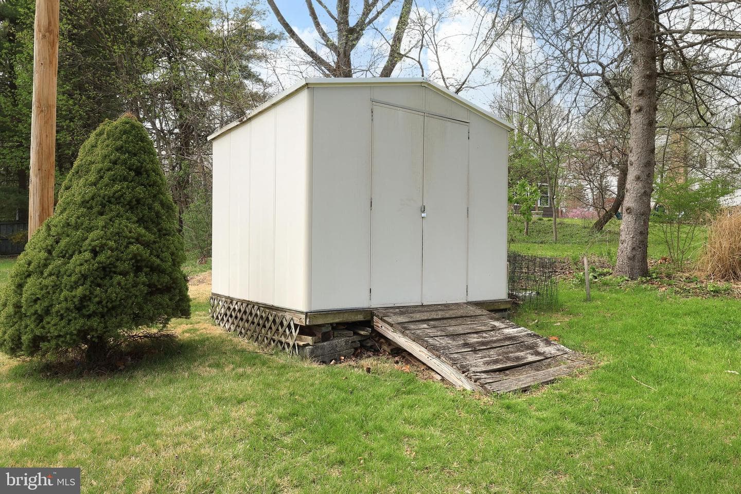 1811 E Branch Road photo 44