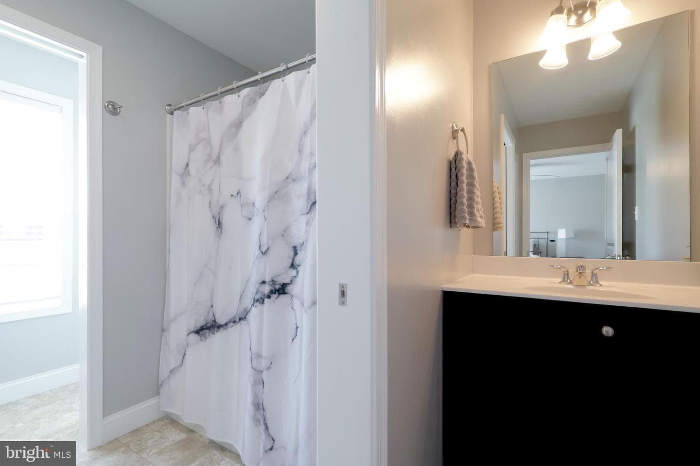 113 Aeropointe Lane photo 33