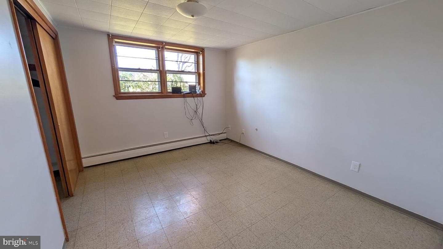 221 Ellen Avenue photo 24