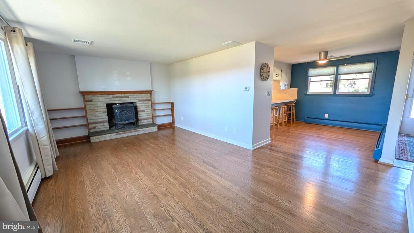 221 Ellen Avenue photo 7
