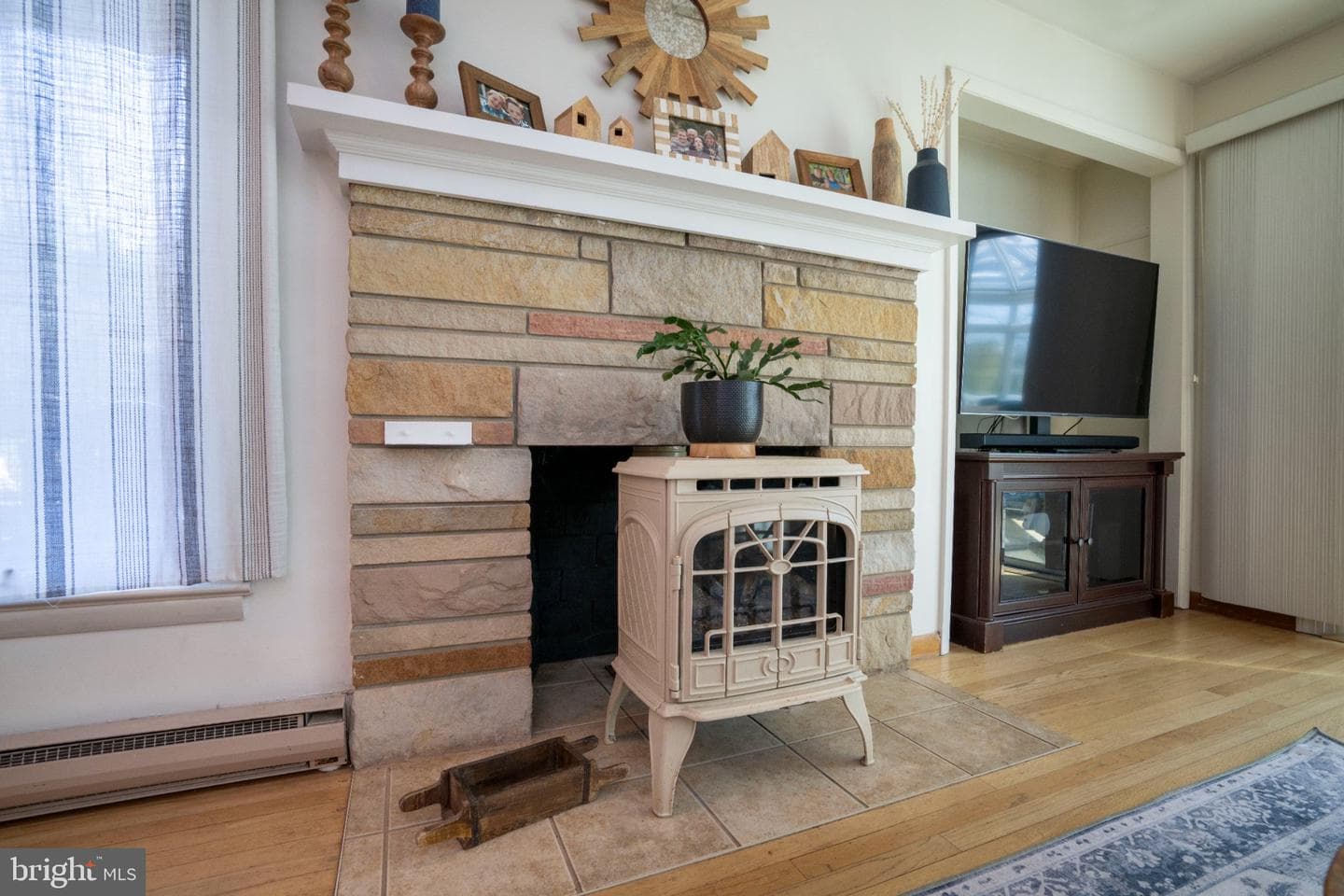 400 Matilda Avenue photo 6