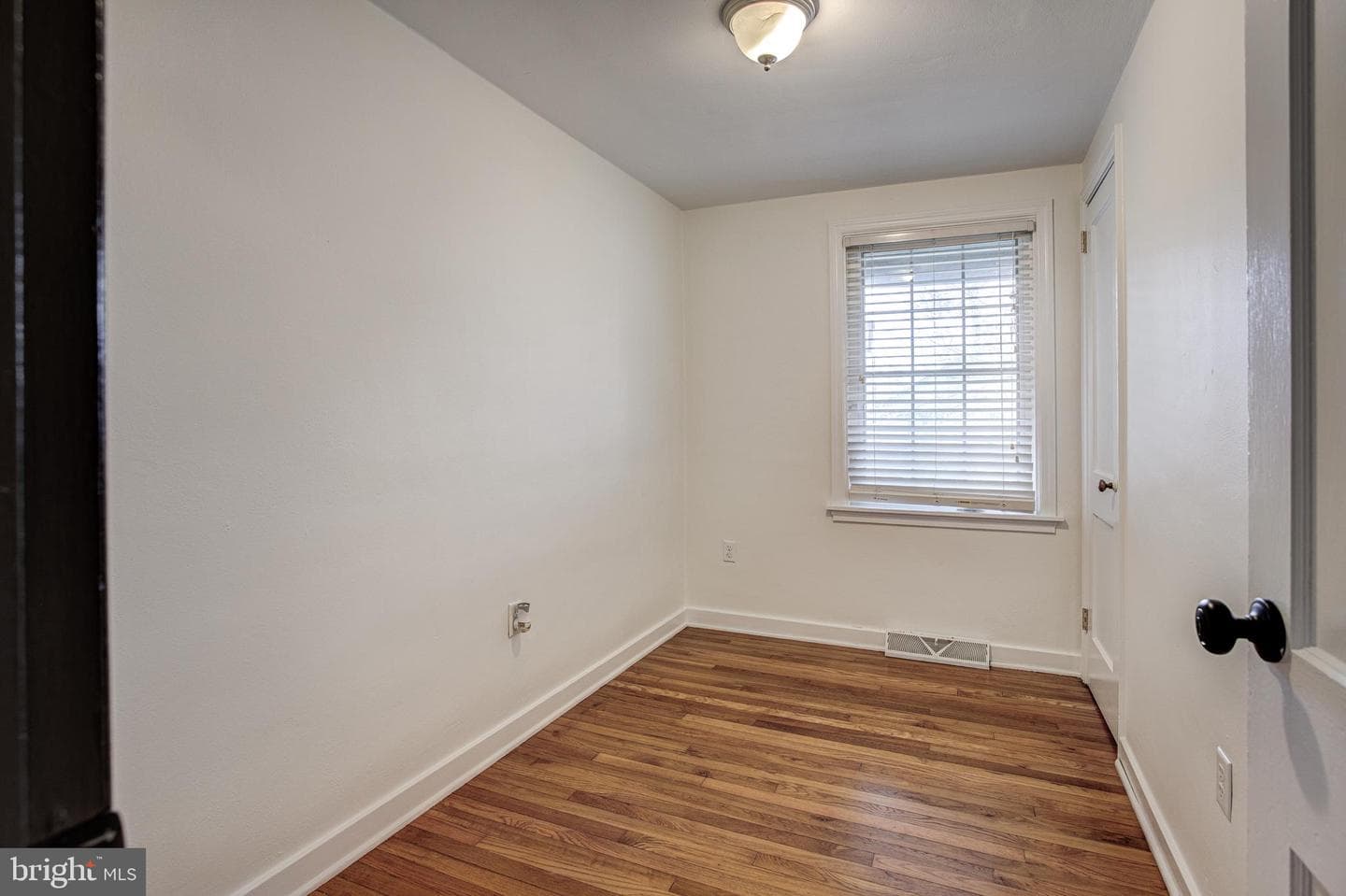 151 W Prospect Avenue photo 14