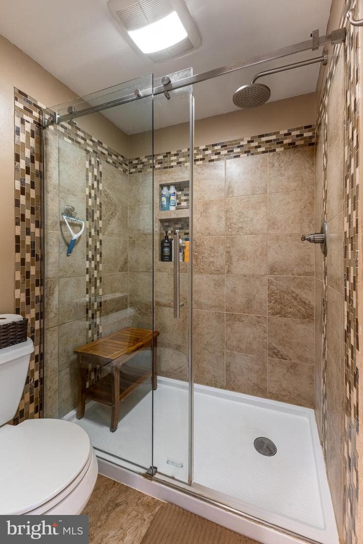 679 Devonshire Drive photo 35