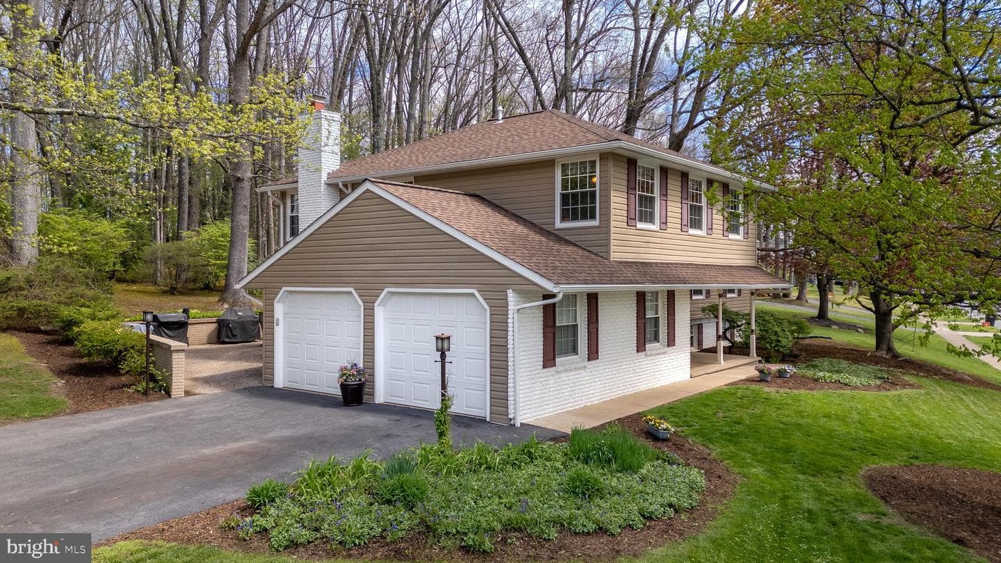679 Devonshire Drive photo 48