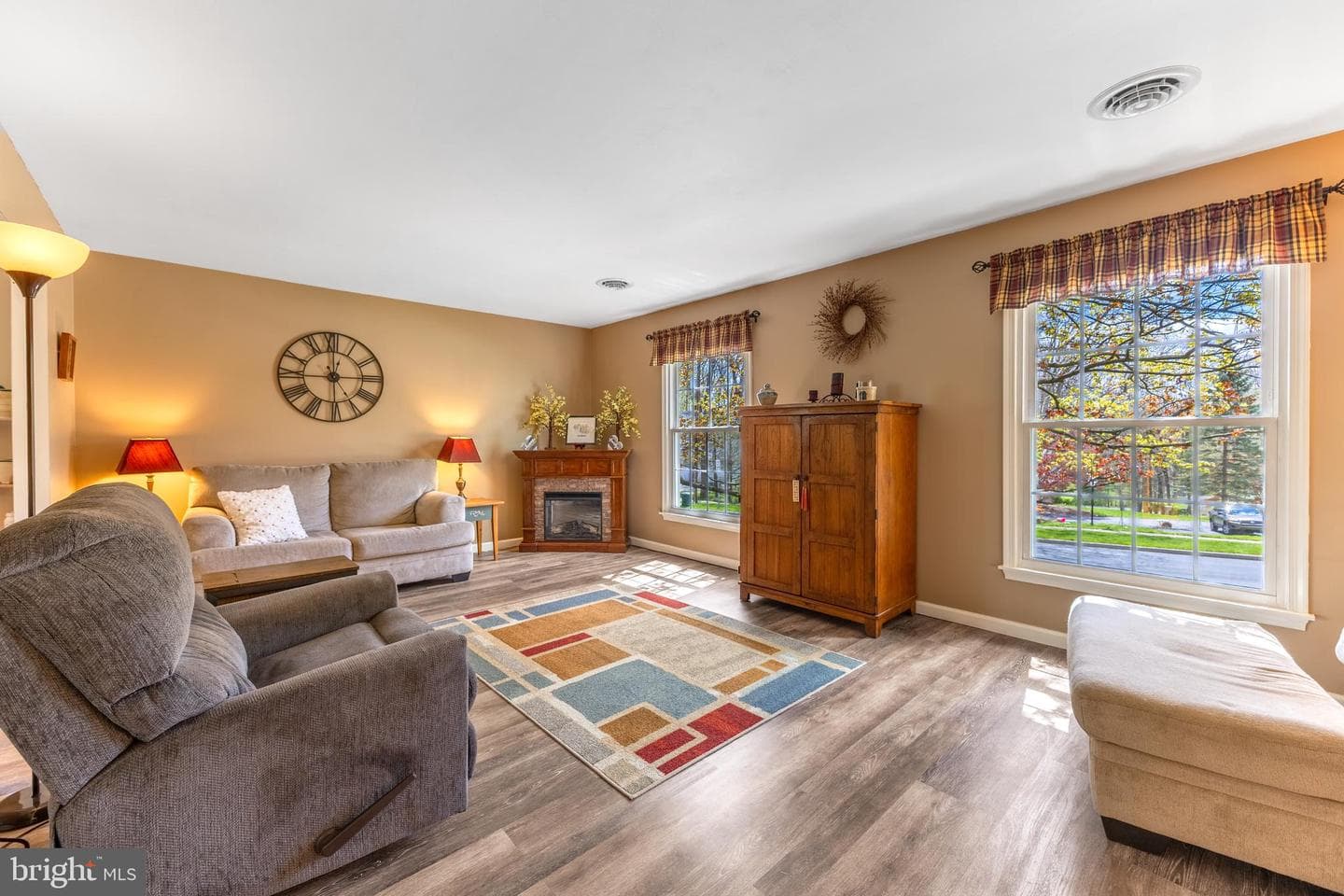 679 Devonshire Drive photo 9