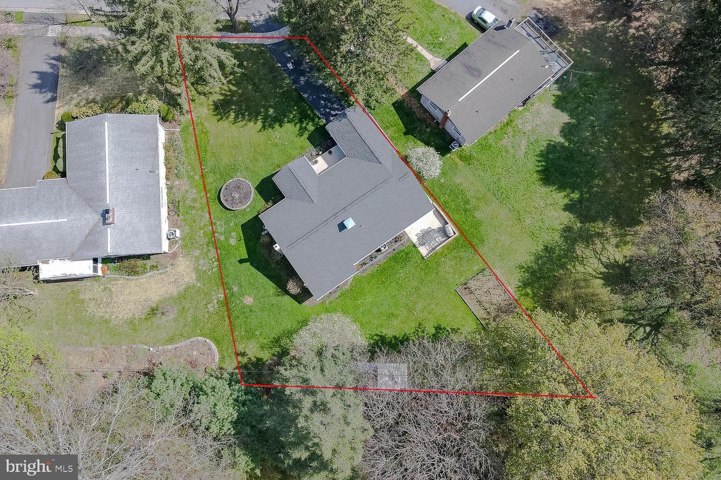 222 Fry Drive photo 3