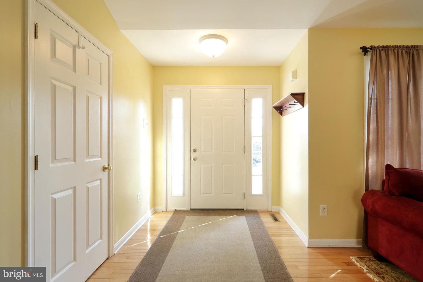 782 Tanager Drive photo 5