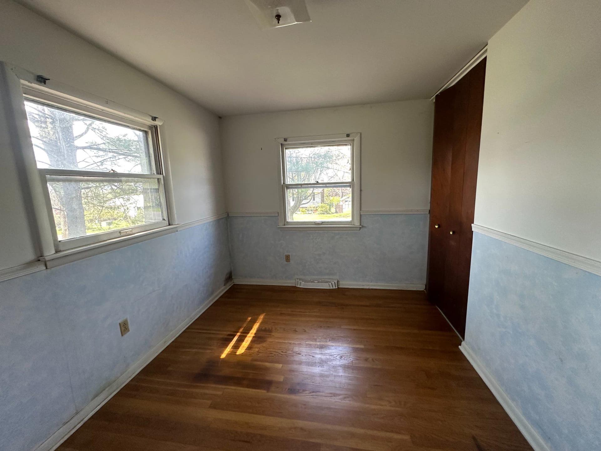 363 Matilda Avenue photo 9