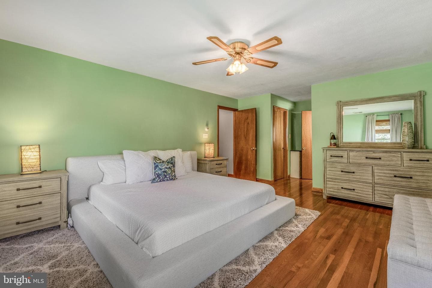 409 Goldfinch Drive photo 35