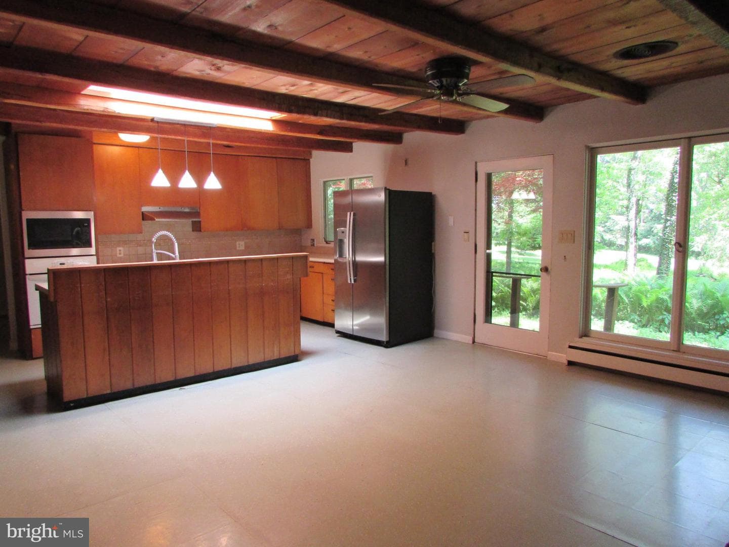 200 Tall Oaks Drive photo 10