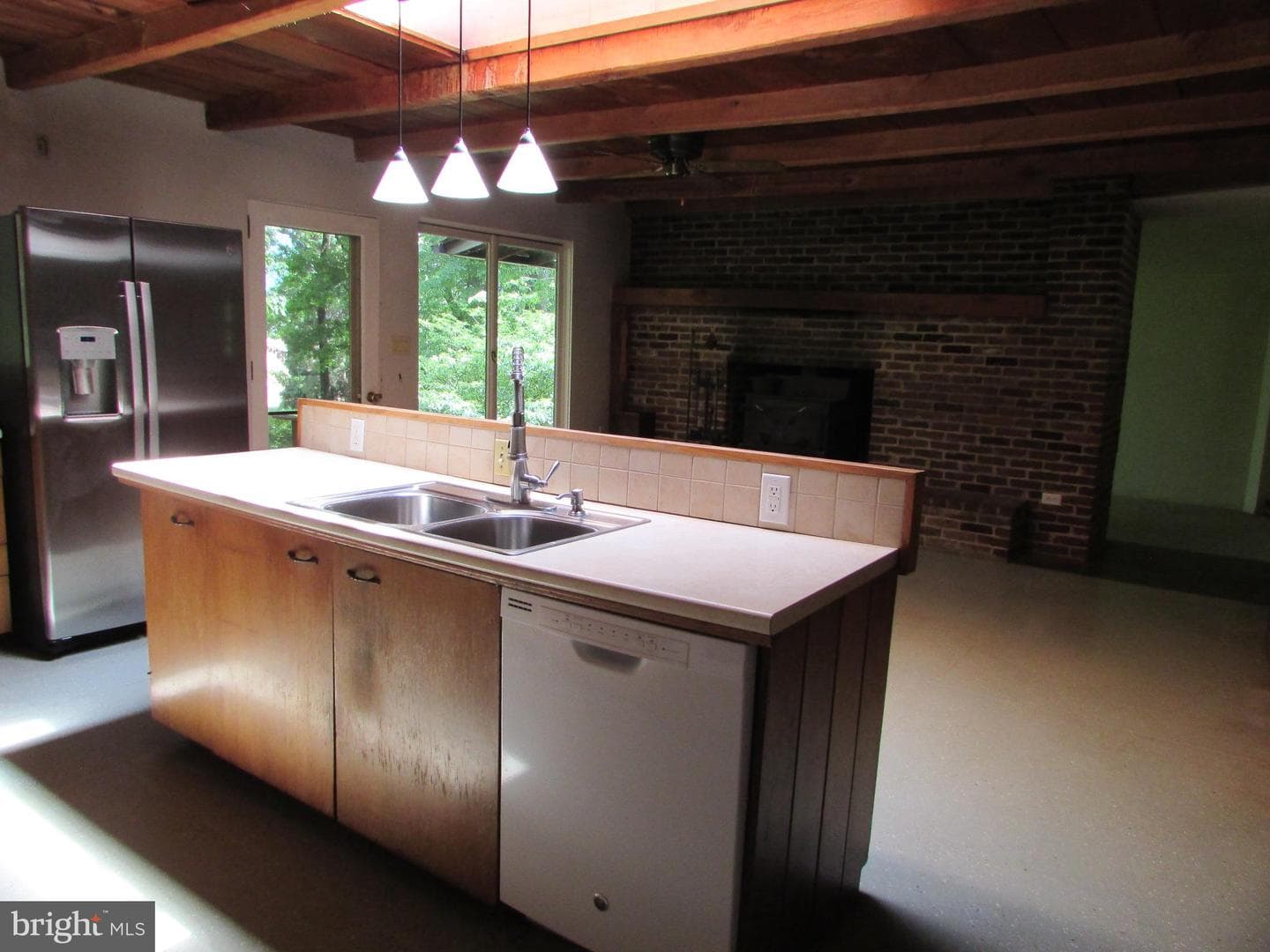200 Tall Oaks Drive photo 12