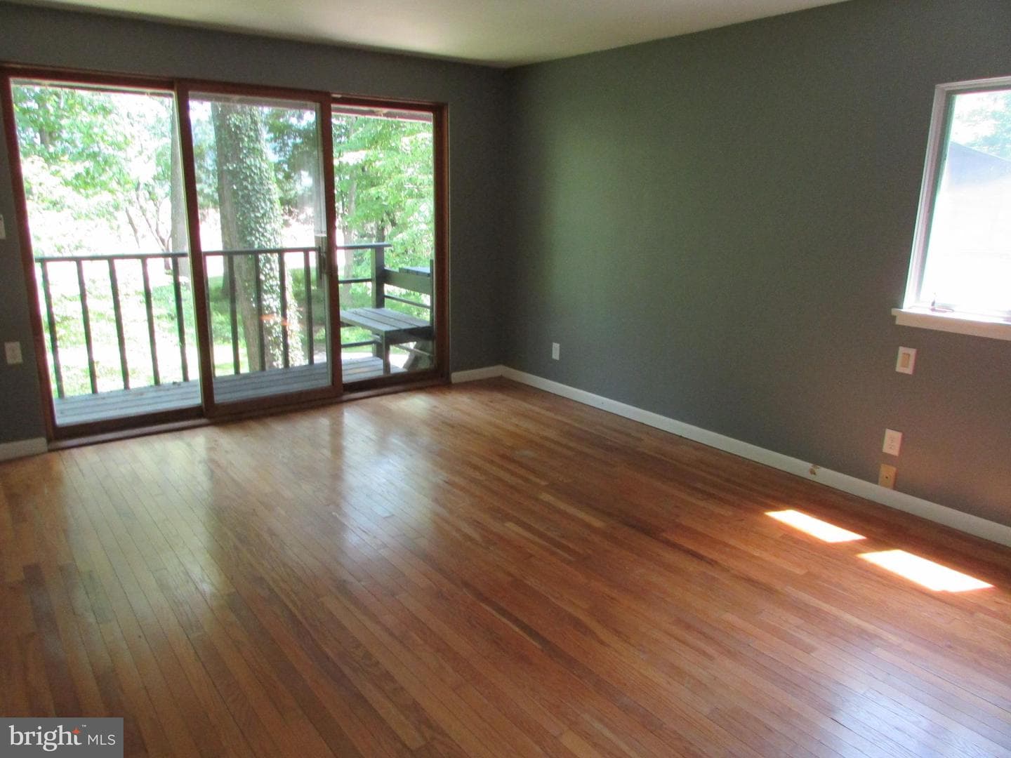 200 Tall Oaks Drive photo 27