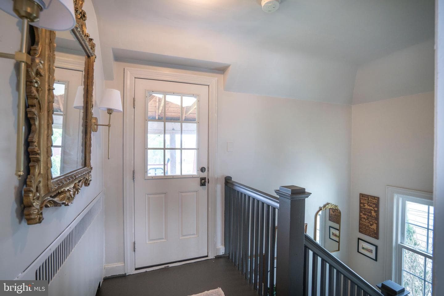 438 E Curtin Street photo 20