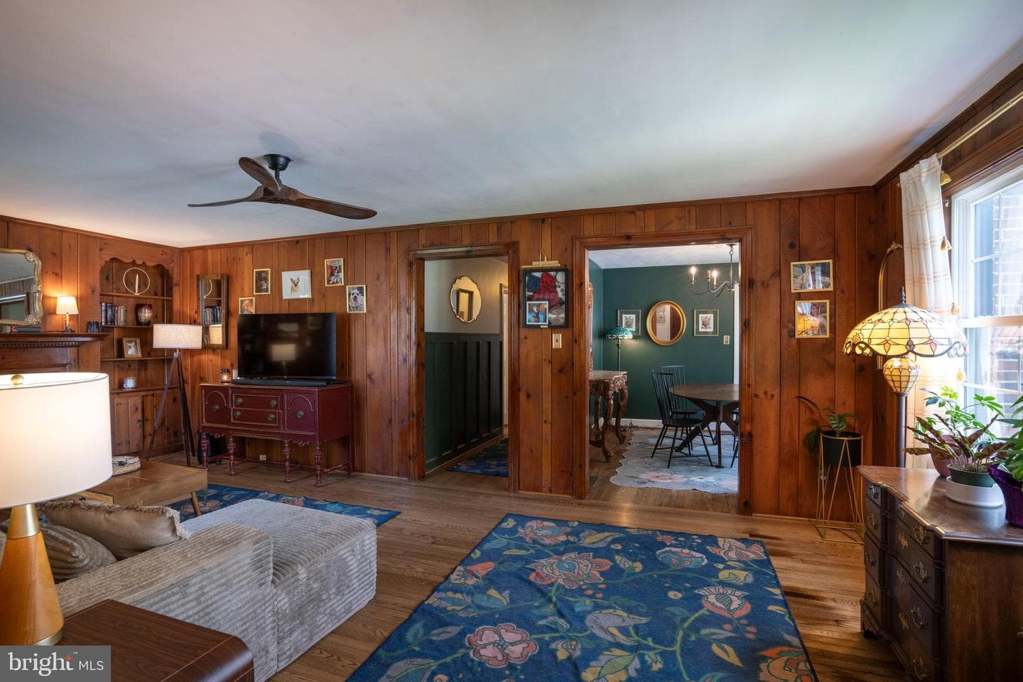 438 E Curtin Street photo 7