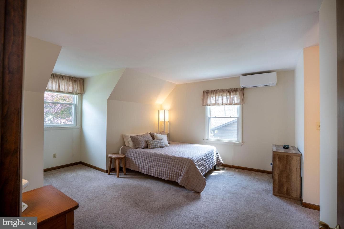 424 Canterbury Drive photo 33