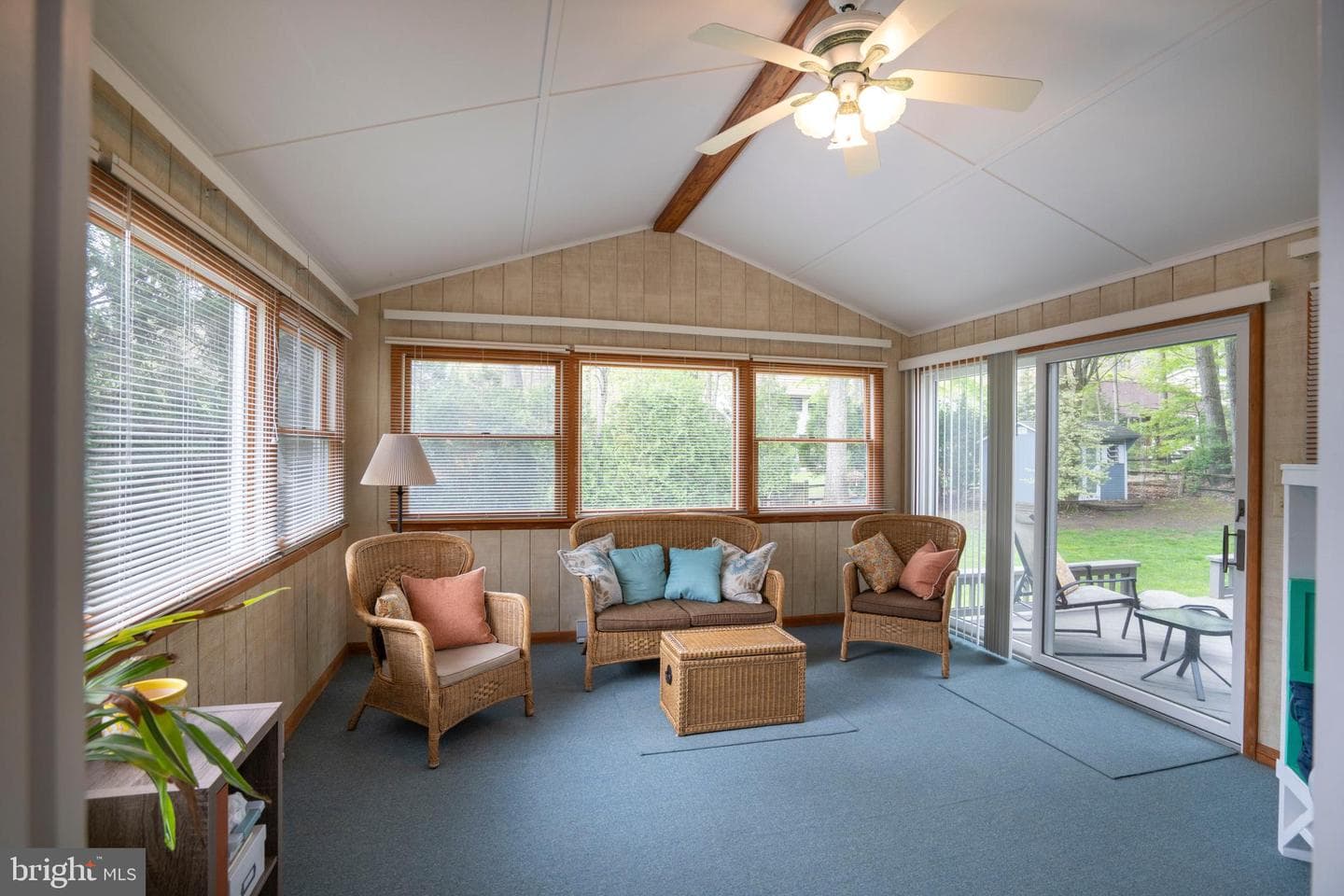 424 Canterbury Drive photo 6
