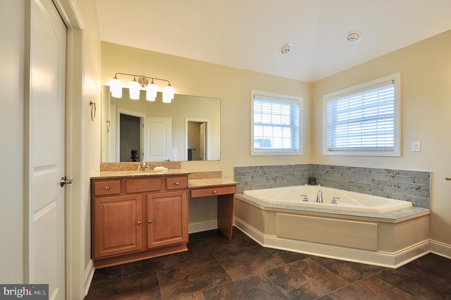 136 Ashford Manor Drive photo 23