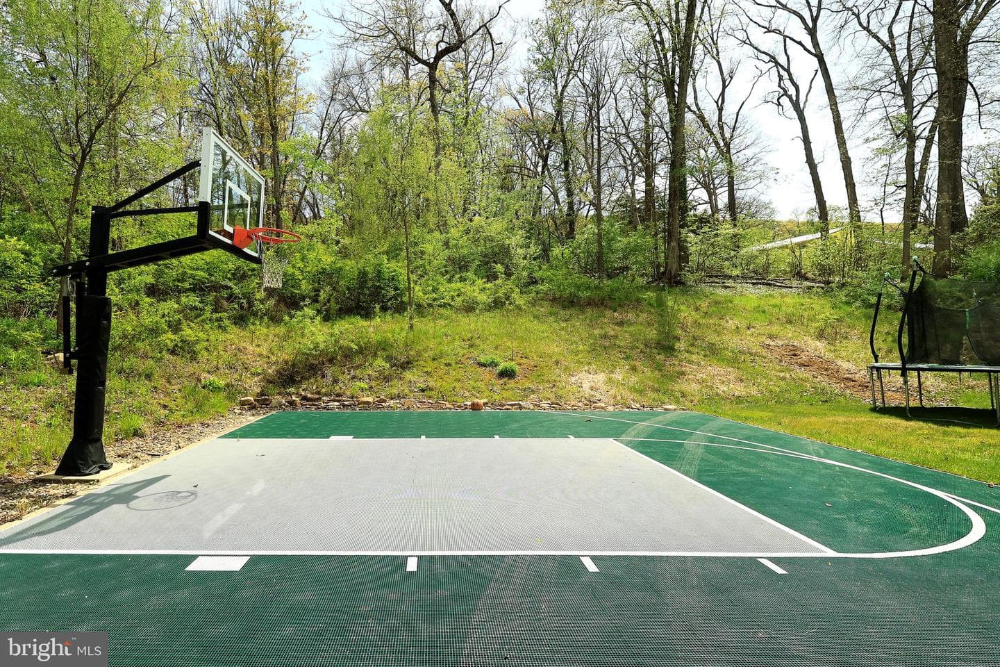 110 Meadowview Drive photo 63