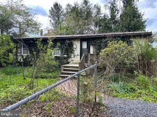 205 Adams Street