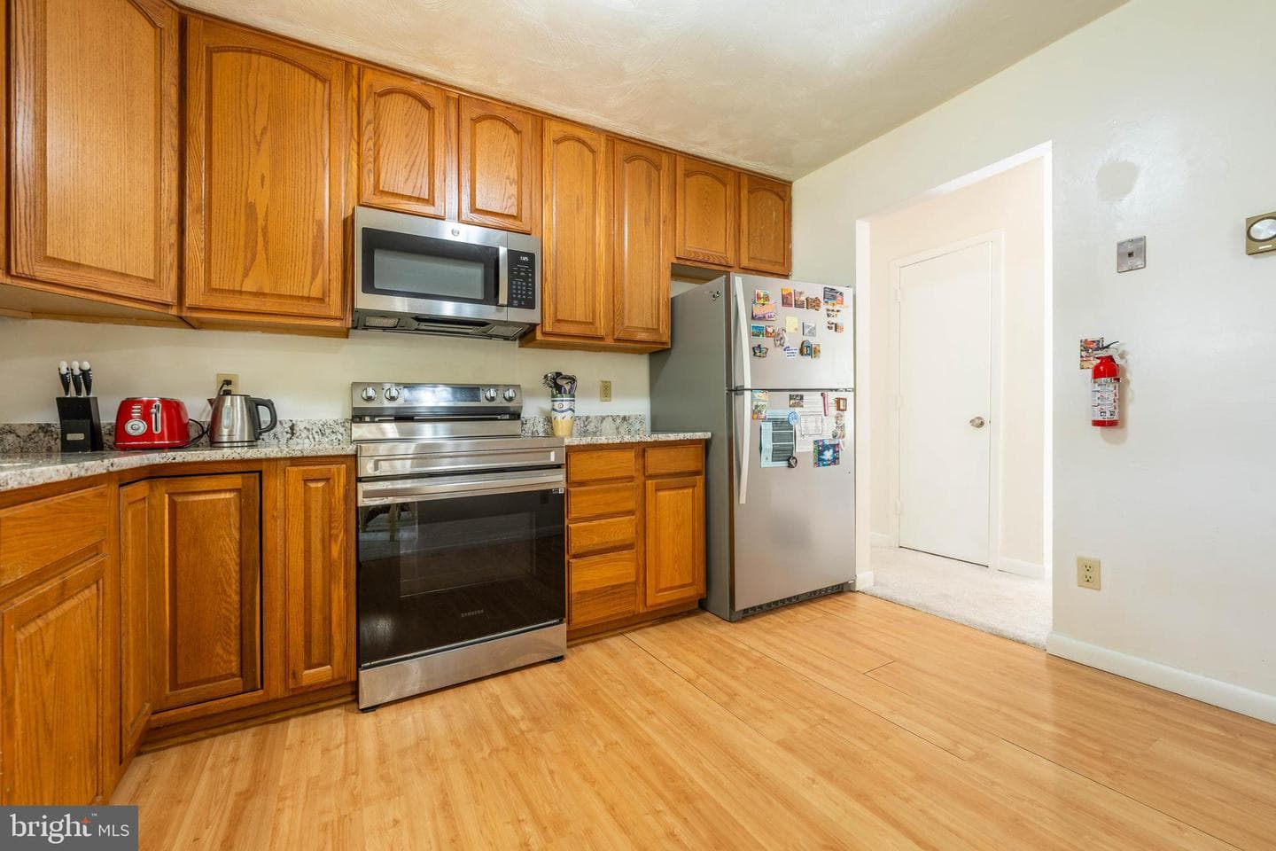 2056 Chelsea Lane photo 10