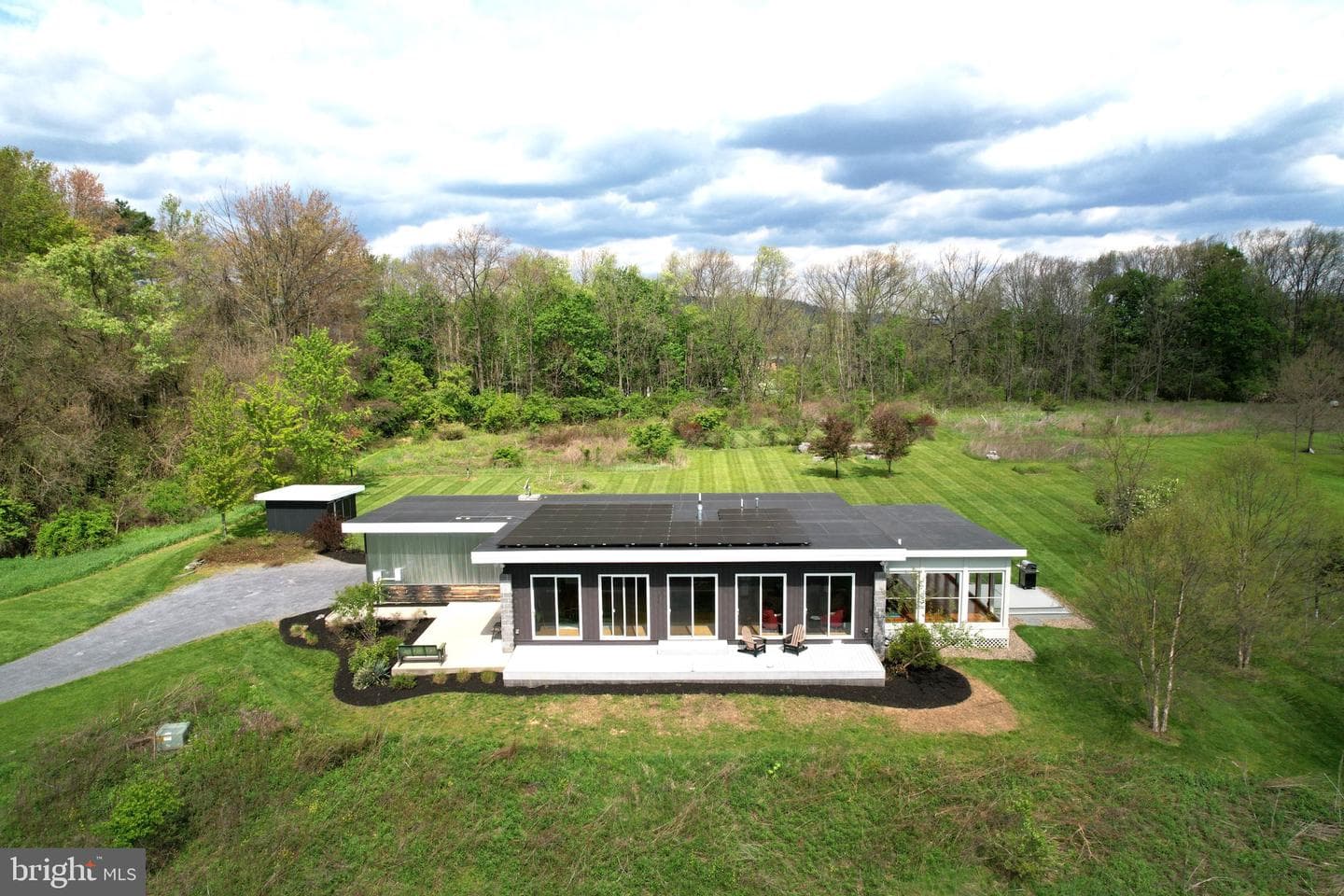 245 Meredith Lane photo 2