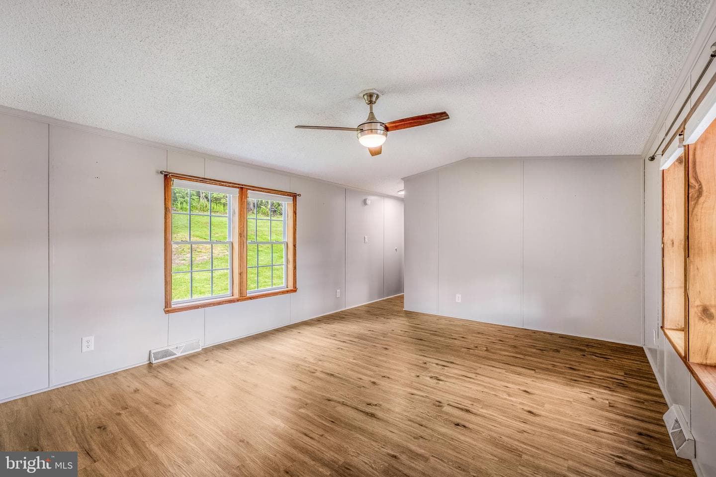 245 Seibert Road photo 6