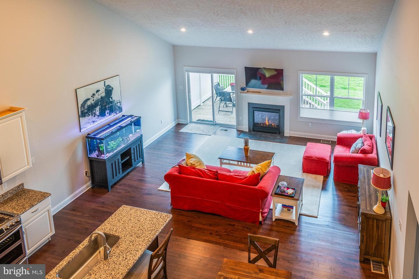 127 Aeropointe Lane photo 33