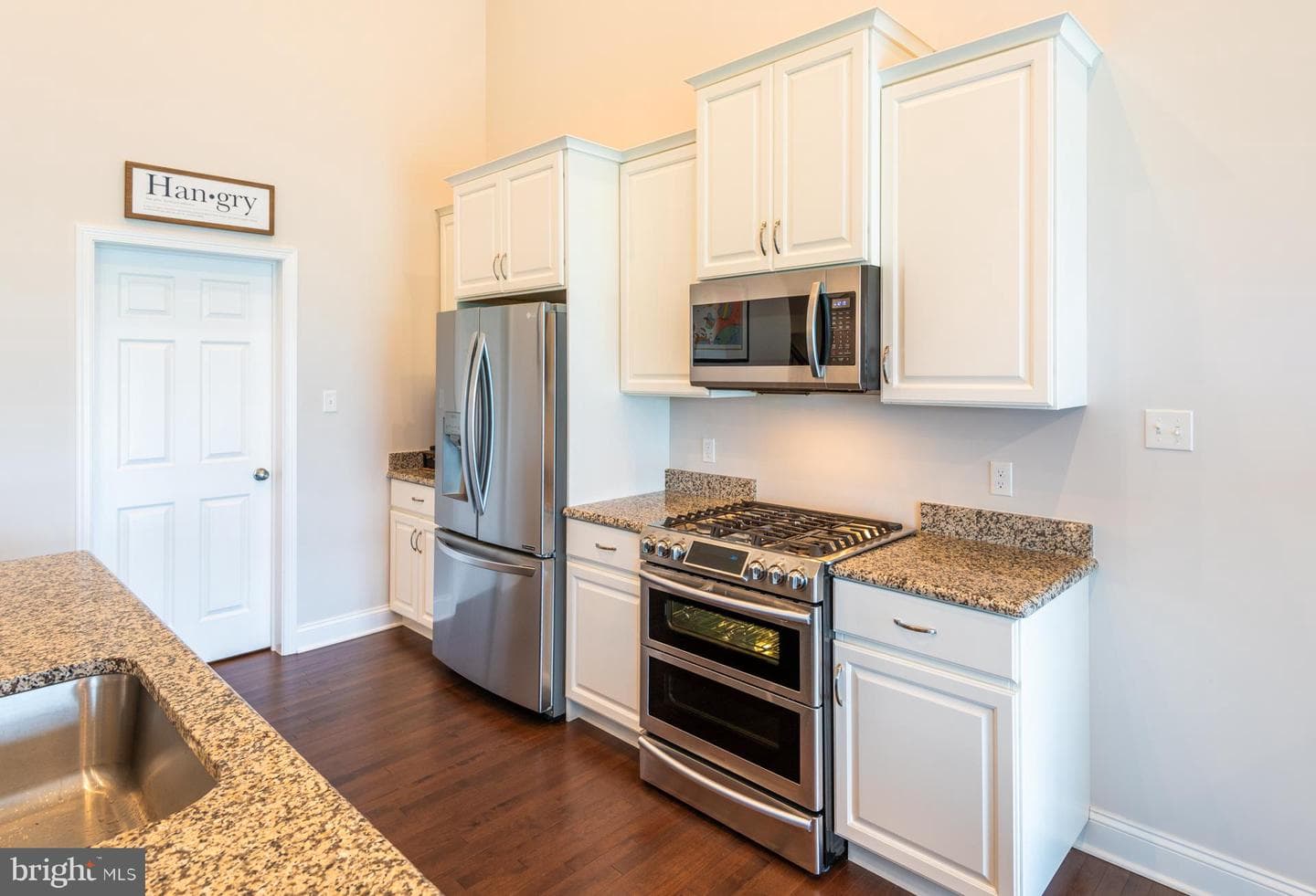 127 Aeropointe Lane photo 36