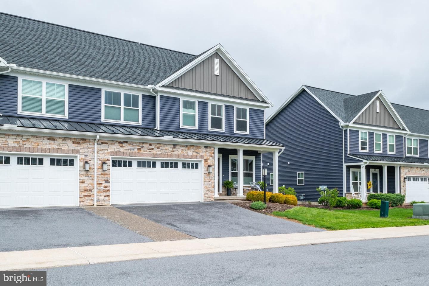 127 Aeropointe Lane photo 5