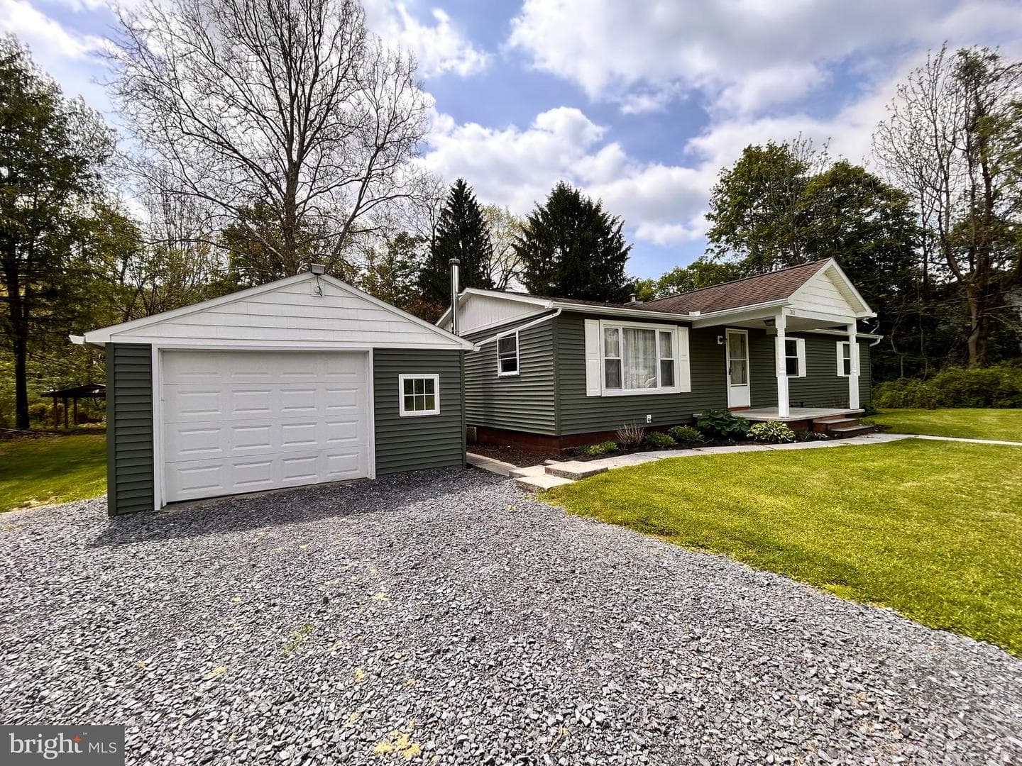 301 E Race Street photo 3