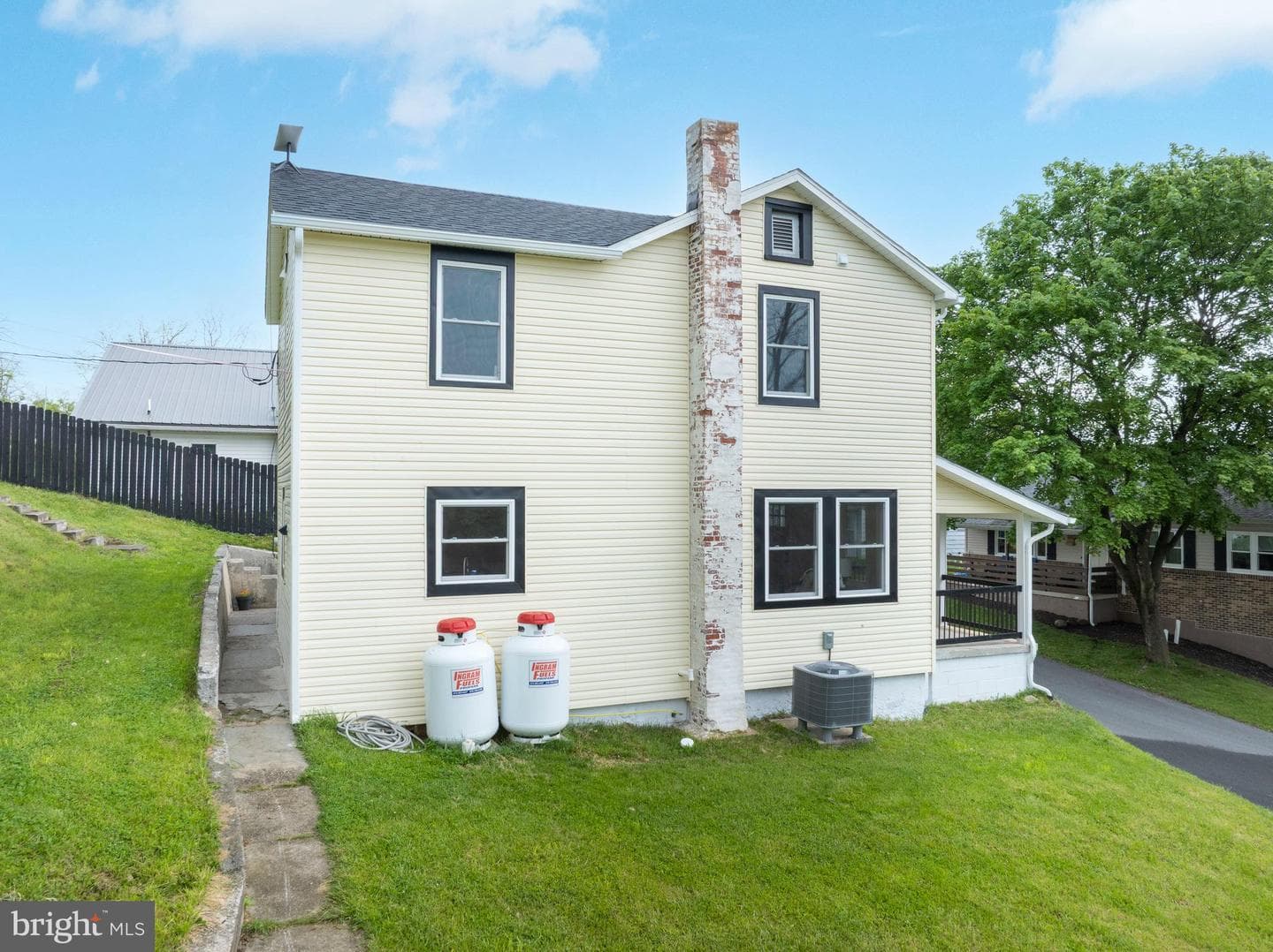 631 Fairview Street photo 47